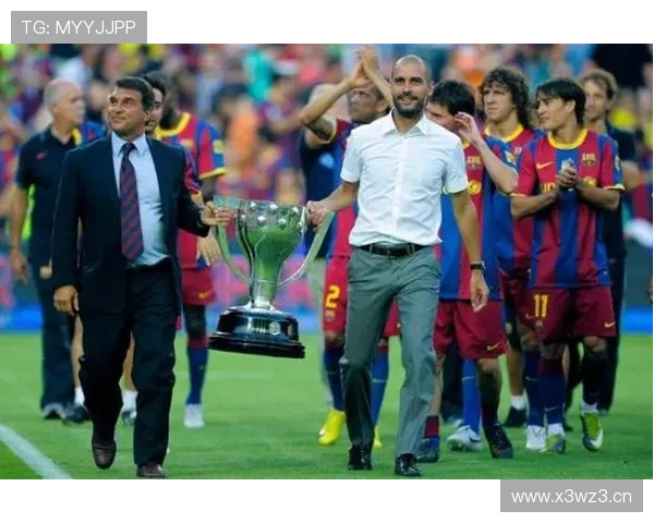 世体：拉波尔塔在赛前参加午宴，受到当地巴萨球迷热烈欢迎